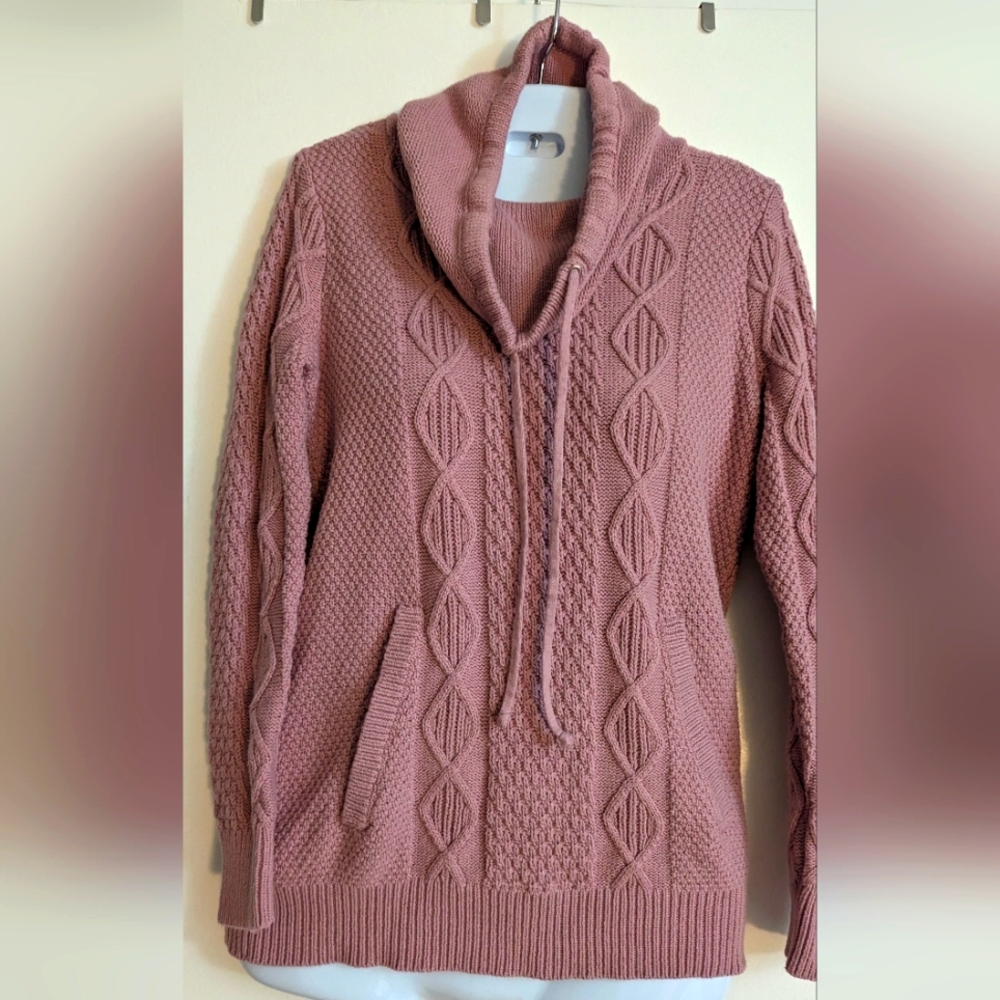 Pink sweater for women/teens, like new